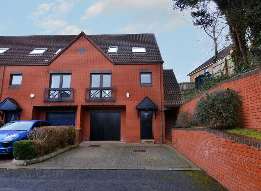 5 Village Court, Newtownbreda Road, Belfast, BT8 7XJ photo