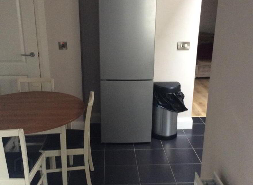 Student Accommodation, 25 Rosemount Avenue, Derry, BT48 0HH