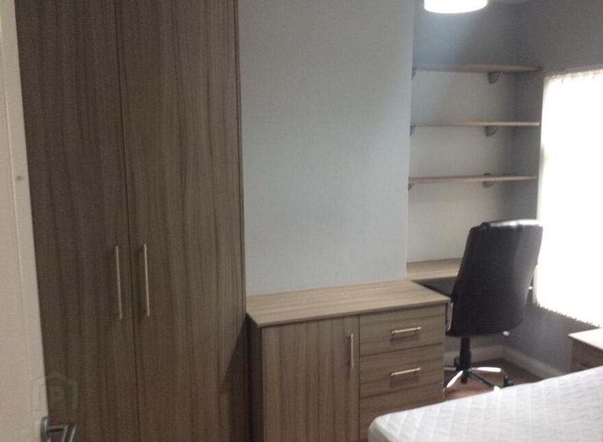 Student Accommodation, 25 Rosemount Avenue, Derry, BT48 0HH
