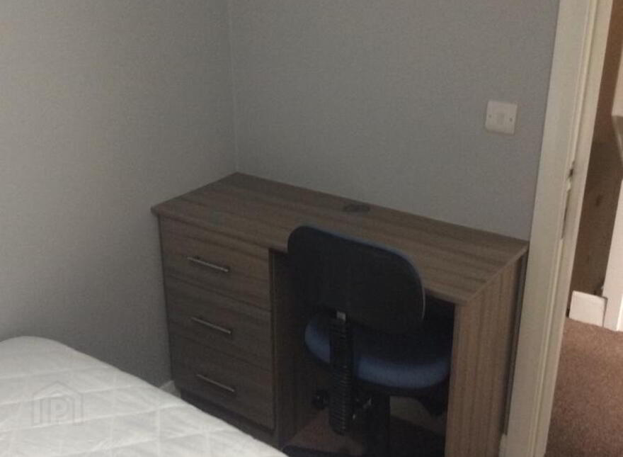 Student Accommodation, 25 Rosemount Avenue, Derry, BT48 0HH