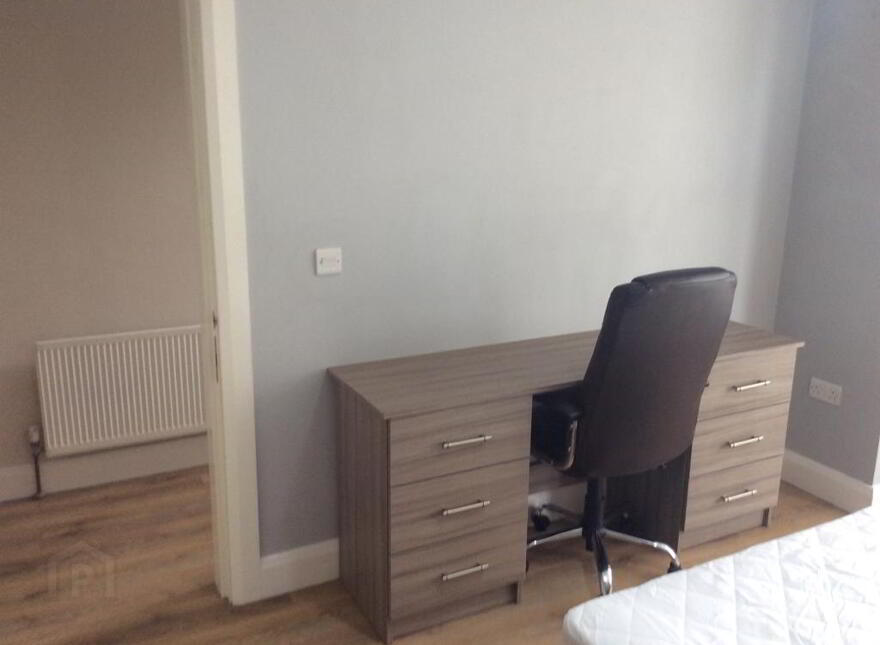 Student Accommodation, 25 Rosemount Avenue, Derry, BT48 0HH