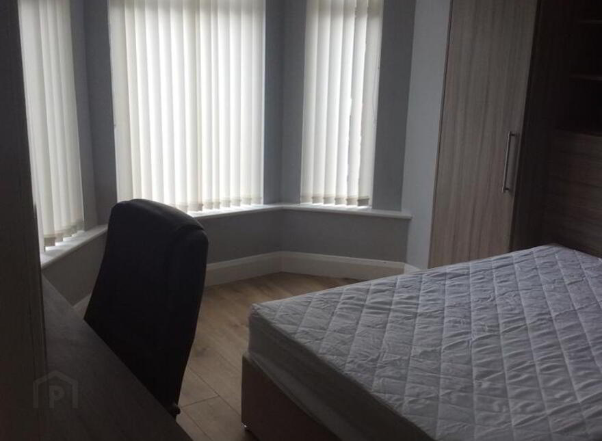 Student Accommodation, 25 Rosemount Avenue, Derry, BT48 0HH