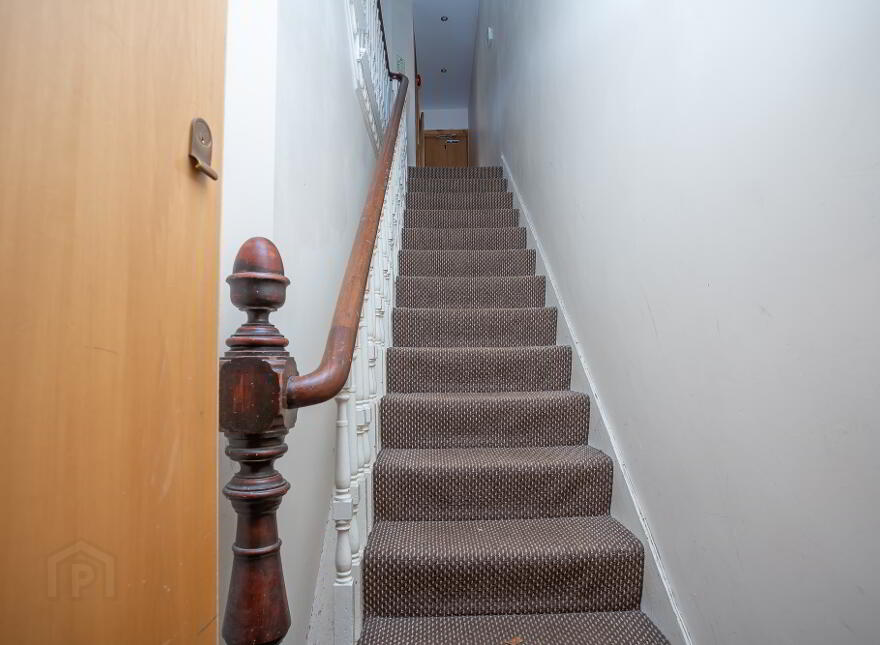 Flat 2-2 Wellington Park Avenue, Belfast, BT9 7DT