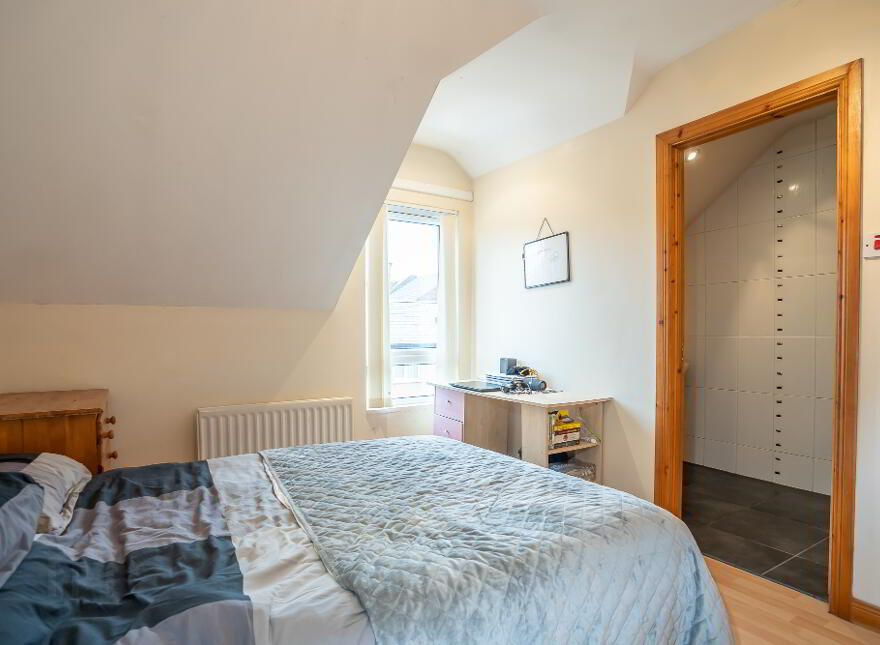 Flat 2-2 Wellington Park Avenue, Belfast, BT9 7DT