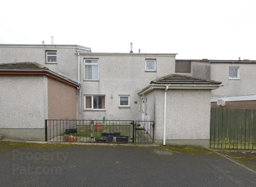 131 Drumgor Heights, Craigavon, BT65 4AP photo