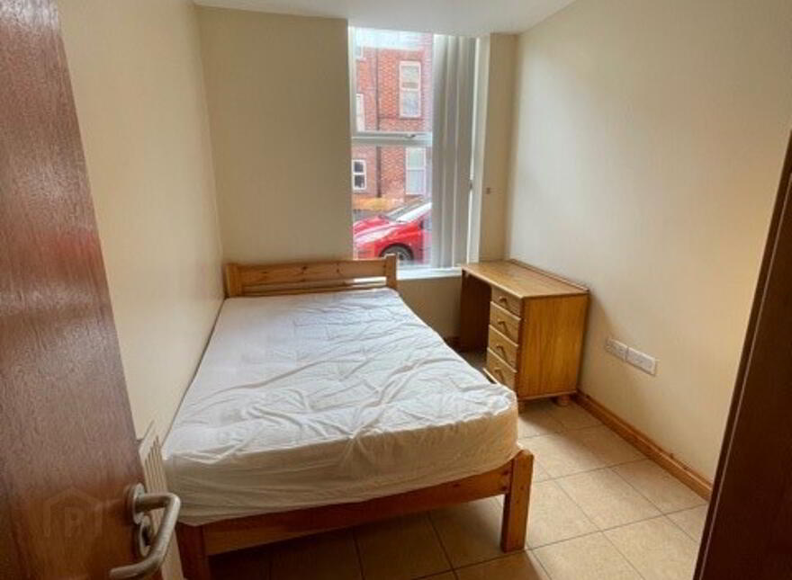 Flat 1-75 Fitzroy Avenue, Belfast, BT7 1HT