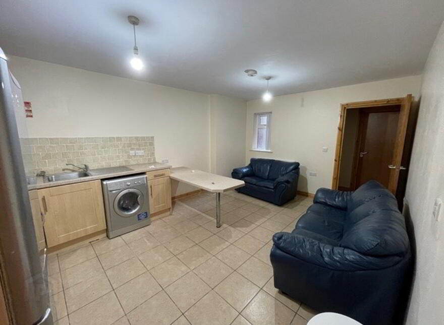 Flat 1-75 Fitzroy Avenue, Belfast, BT7 1HT