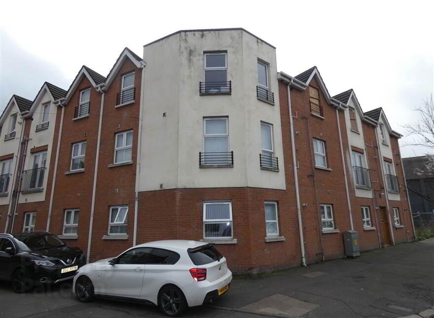 Apt 3 367, Beersbridge Road, Belfast, BT5 5EF photo