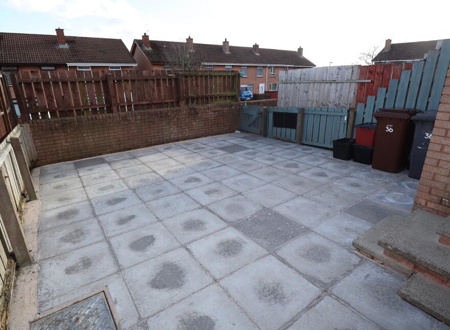 36 Dunluskin Crescent, Carrickfergus, BT38 7SB
