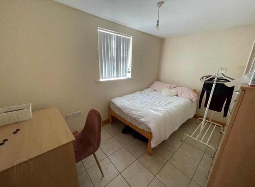 Flat 4-82 Fitzroy Avenue, Belfast, BT7 1HX