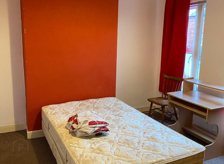 Room 4, 63 Cavendish Street, Room 3, Belfast, BT12 7AW