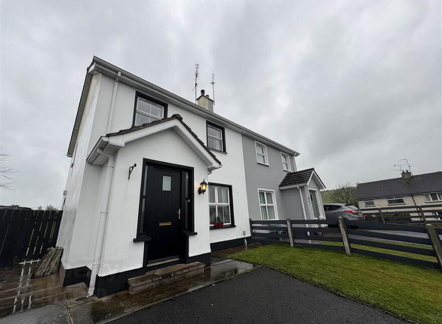 11 Aughan Grove, Poyntzpass, Newry, BT35 6UB photo