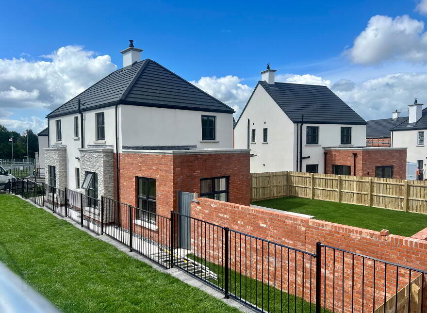 The Diamond, Stoney Manor, Woodside Road, L'Derry, BT47 2QE