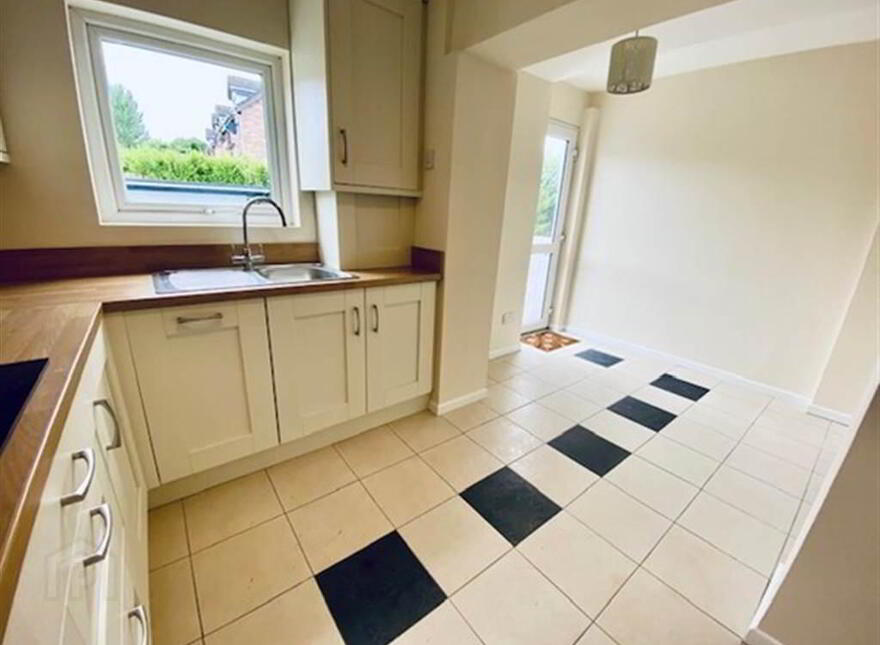8 Jubilee Drive, Bangor, BT19 1RF