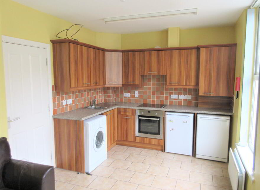 Great Location, 34B Magdala Street, Botanic Area, Belfast, BT7 1PU
