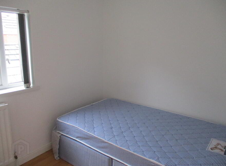 Great Location, 16c Rugby Avenue, Queens Quarter, Belfast, BT7 1RG