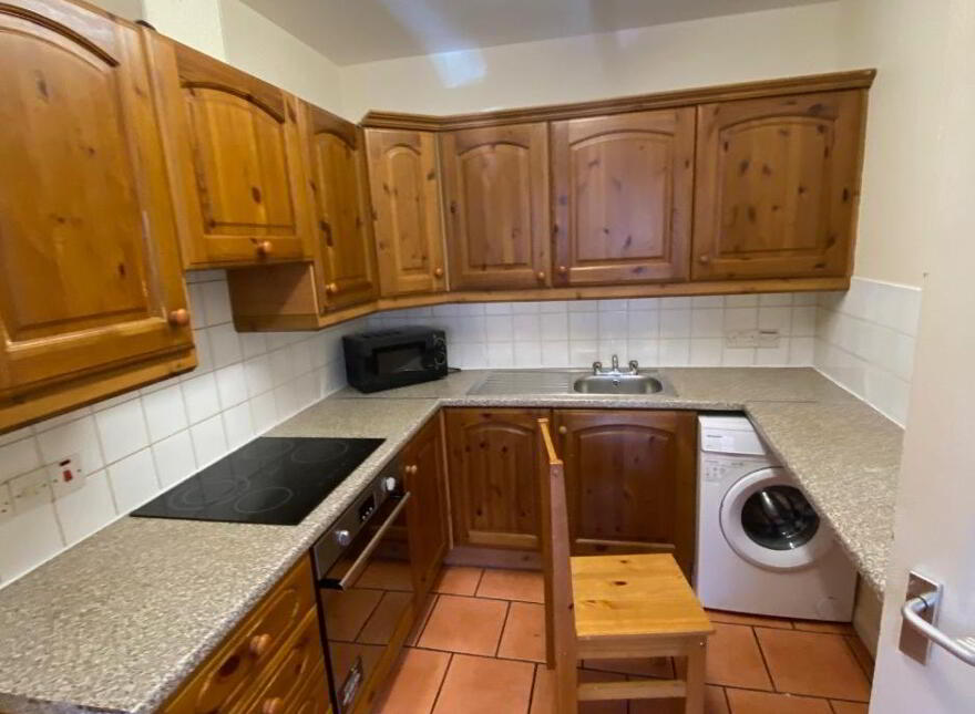Great Location, 62A University Avenue, Queens Quarter, Belfast, BT7 1GY