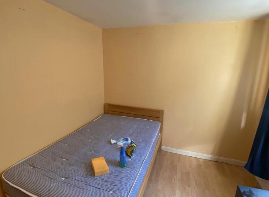 Great Location, 62A University Avenue, Queens Quarter, Belfast, BT7 1GY