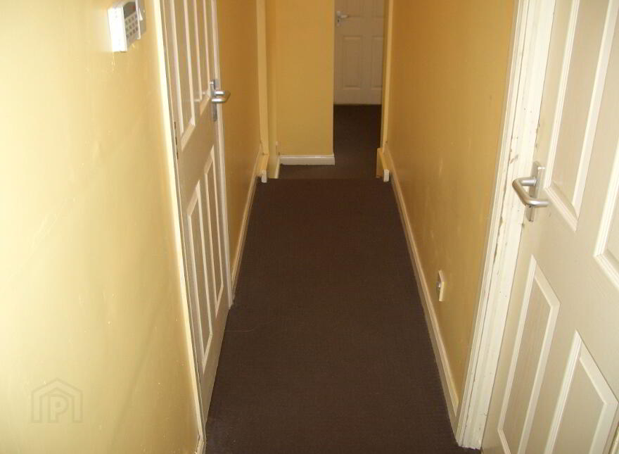 Great Location, 79B University Avenue, Queens Quarter, Belfast, BT7 1GY