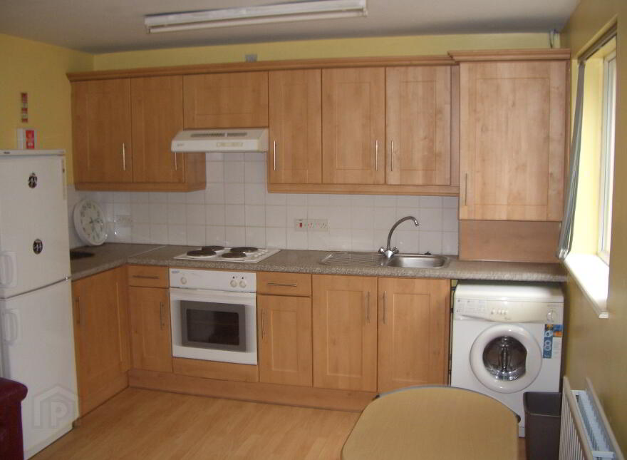 Great Location, 79B University Avenue, Queens Quarter, Belfast, BT7 1GY