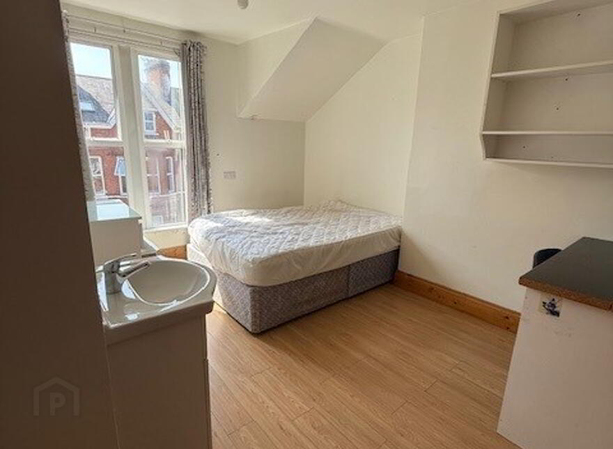 Flat 2-16 Camden Street, Belfast, BT9 6AU