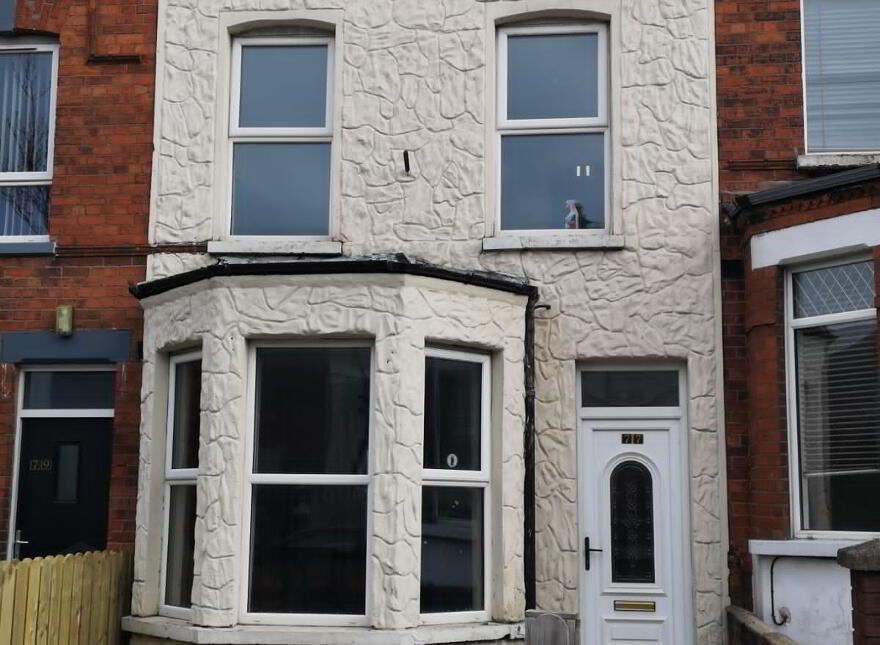 77 Ballygomartin Road, Belfast, BT13 3LB