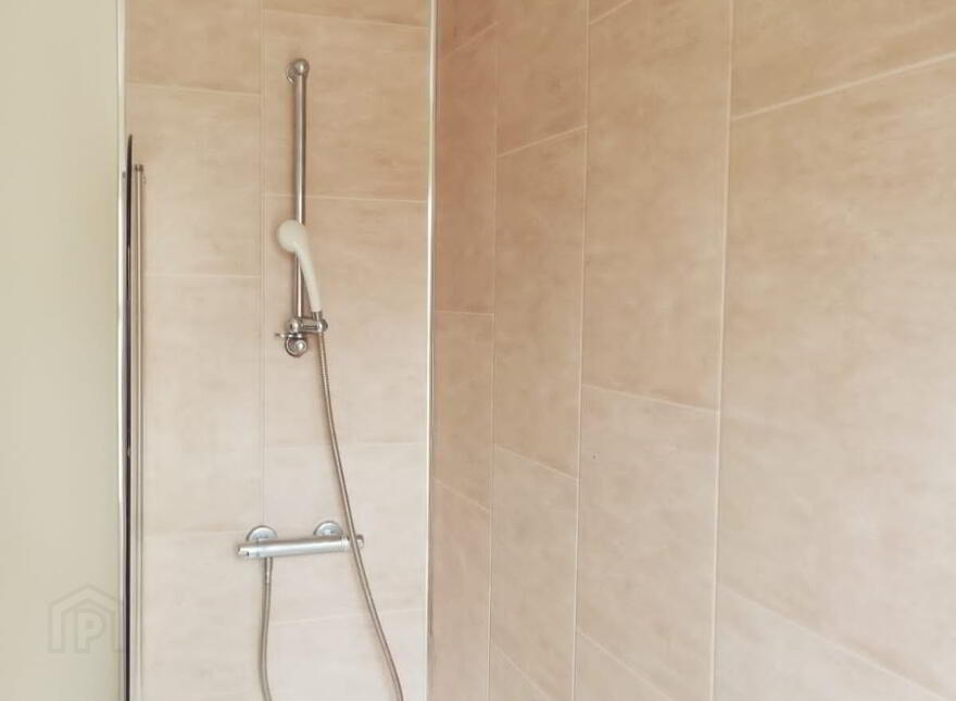 77 Ballygomartin Road, Belfast, BT13 3LB