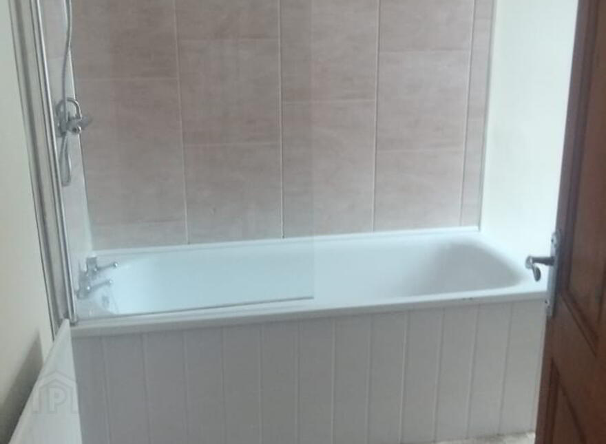 77 Ballygomartin Road, Belfast, BT13 3LB