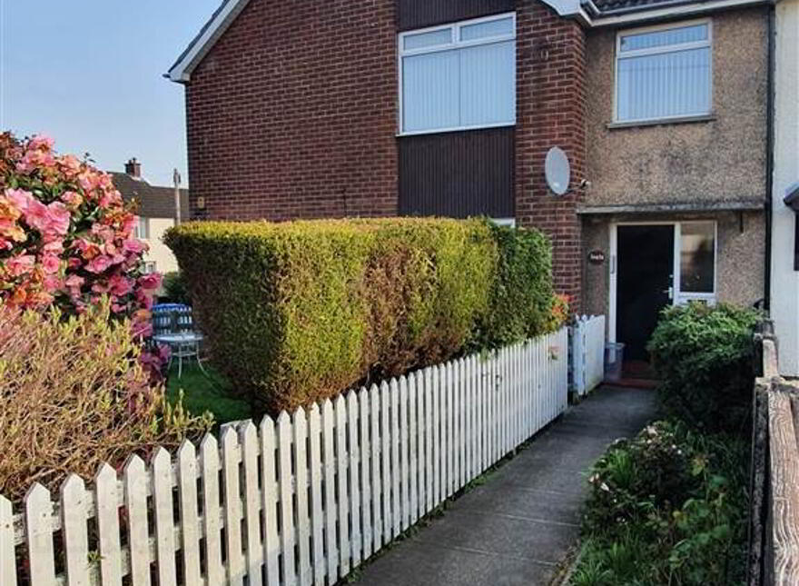 1b Linden Walk, Kingsway, Dunmurry, Belfast, BT17 9QW photo