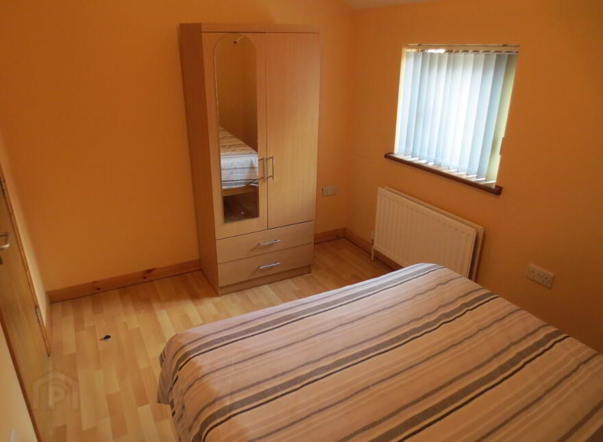 2 Great Apartments, 2A Carmel Street, Queens Quarter, Belfast, BT7 1QE