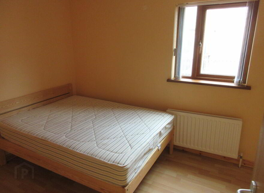 2 Great Apartments, 2A Carmel Street, Queens Quarter, Belfast, BT7 1QE