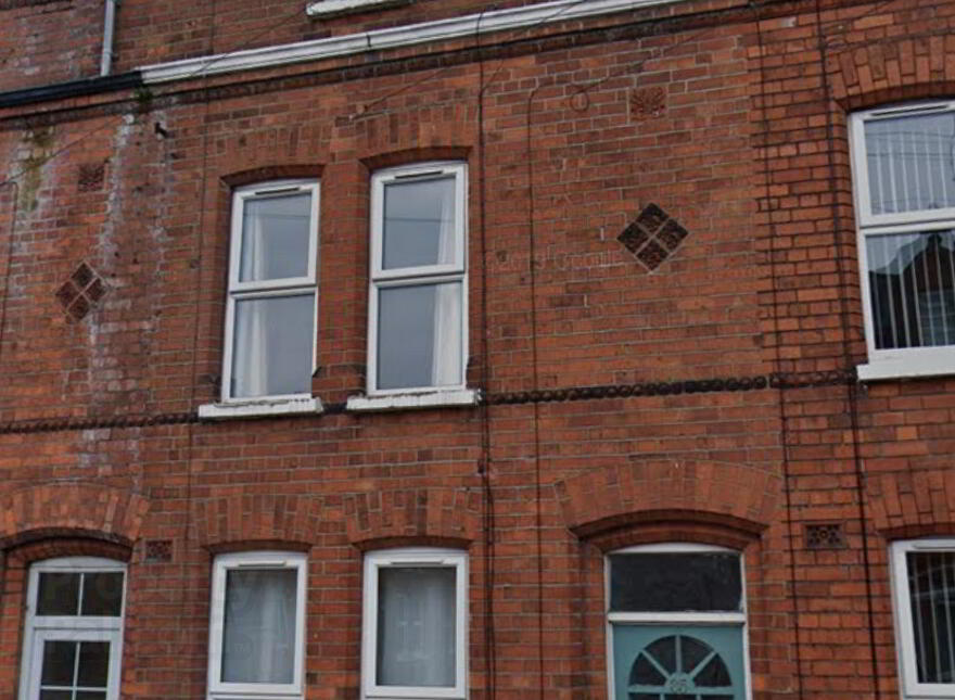 35 Delaware St, Belfast, BT6 8ET photo