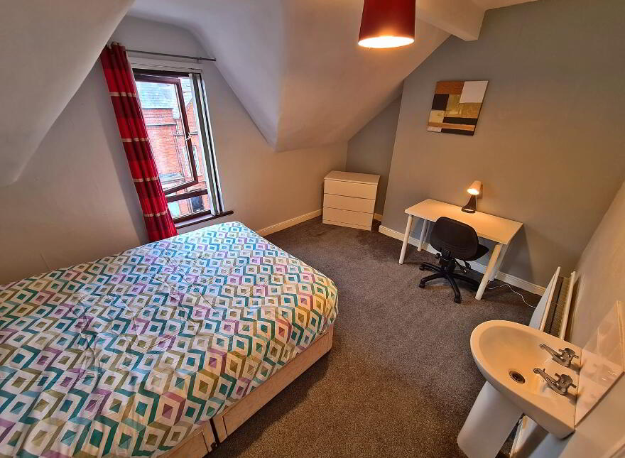 House For Rent, 9 Chadwick St, Belfast, BT9 7FB