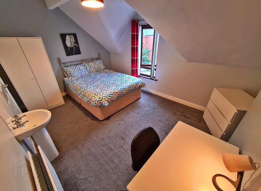 House For Rent, 9 Chadwick St, Belfast, BT9 7FB