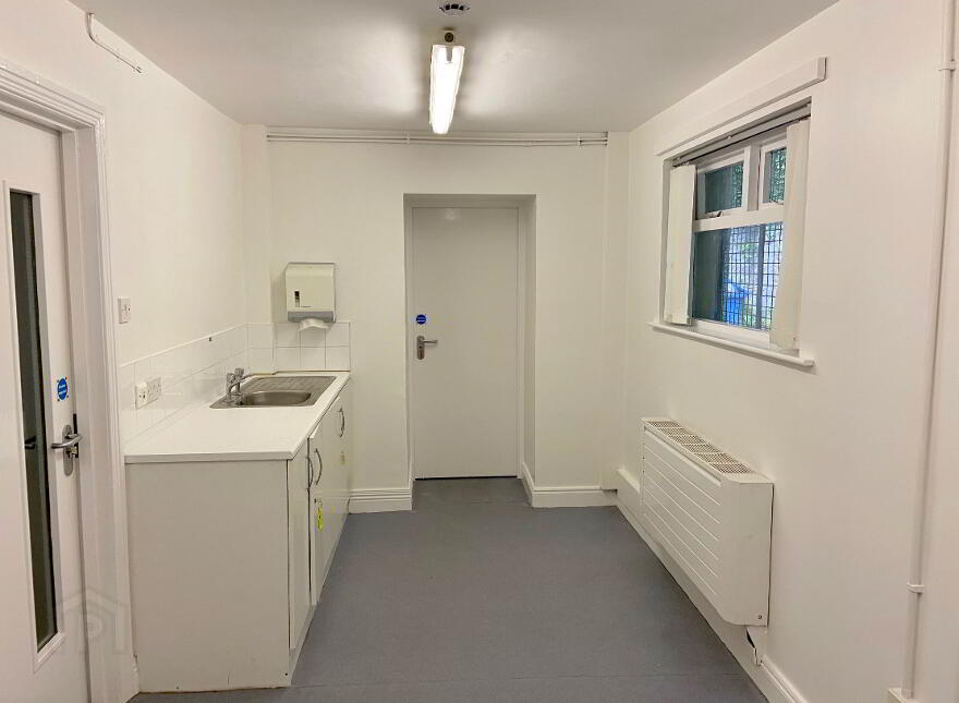 3-5 Aberfoyle Terrace, Cityside, BT48 7NP