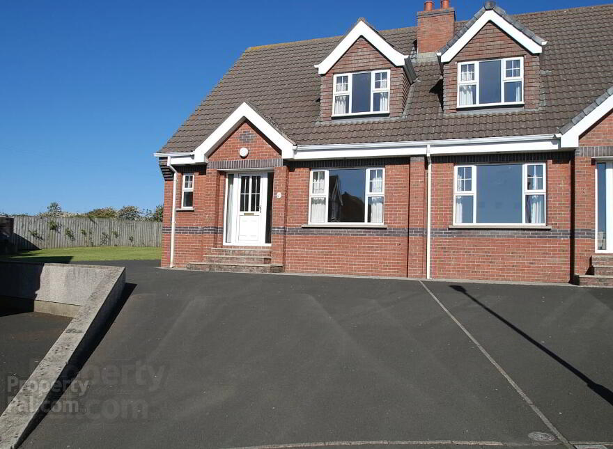 8 Lissadell Grove (Holiday Let 2022) photo