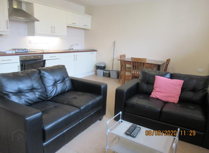 11, 81 Fitzroy Avenue, Belfast, BT7 1HX