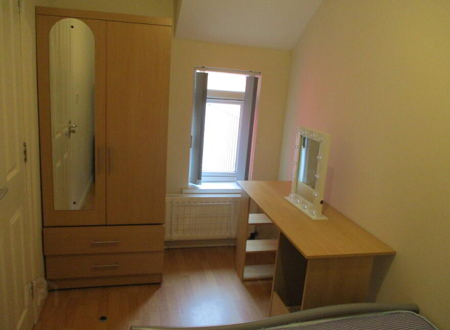Upstairs Apartment, 34C Magdala Street, Queens Quarter, Belfast, BT7 1PU