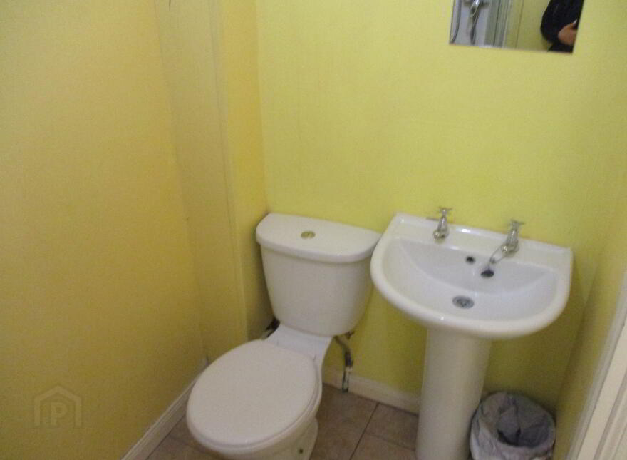 Upstairs Apartment, 34C Magdala Street, Queens Quarter, Belfast, BT7 1PU
