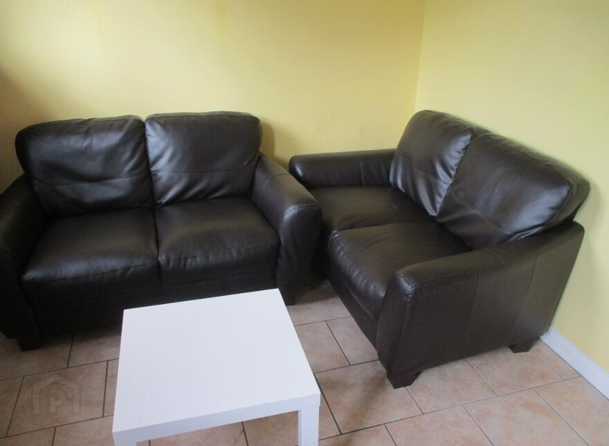 Upstairs Apartment, 34C Magdala Street, Queens Quarter, Belfast, BT7 1PU