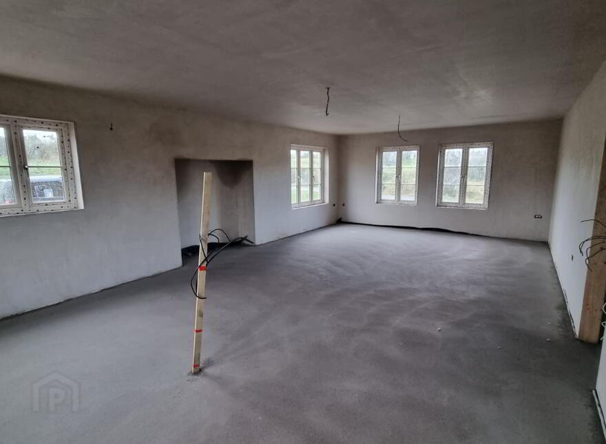 Carryglass Road, Fintona, Omagh, BT78 3PU