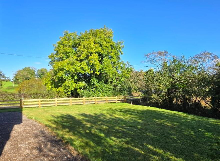 Carryglass Road, Fintona, Omagh, BT78 3PU