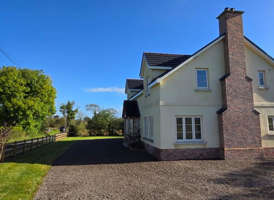 Carryglass Road, Fintona, Omagh, BT78 3PU