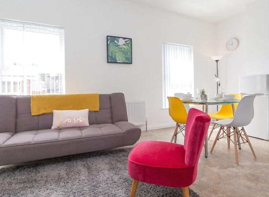 Unit 3, Wellesley Avenue, Lisburn Road, Belfast, BT9 7DW