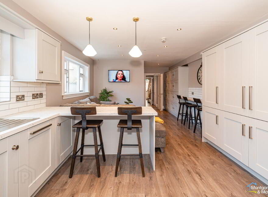 Room To Let, 20 Clarendon Street, Bills Included, Cityside, BT48 7ET