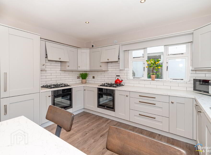 Room To Let, 20 Clarendon Street, Bills Included, Cityside, BT48 7ET