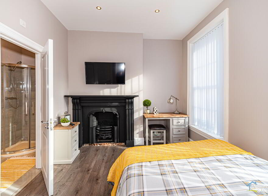Room To Let, 20 Clarendon Street, Bills Included, Cityside, BT48 7ET