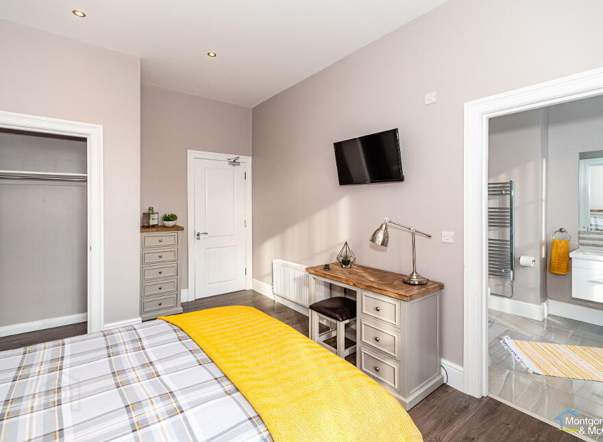 Room To Let, 20 Clarendon Street, Bills Included, Cityside, BT48 7ET