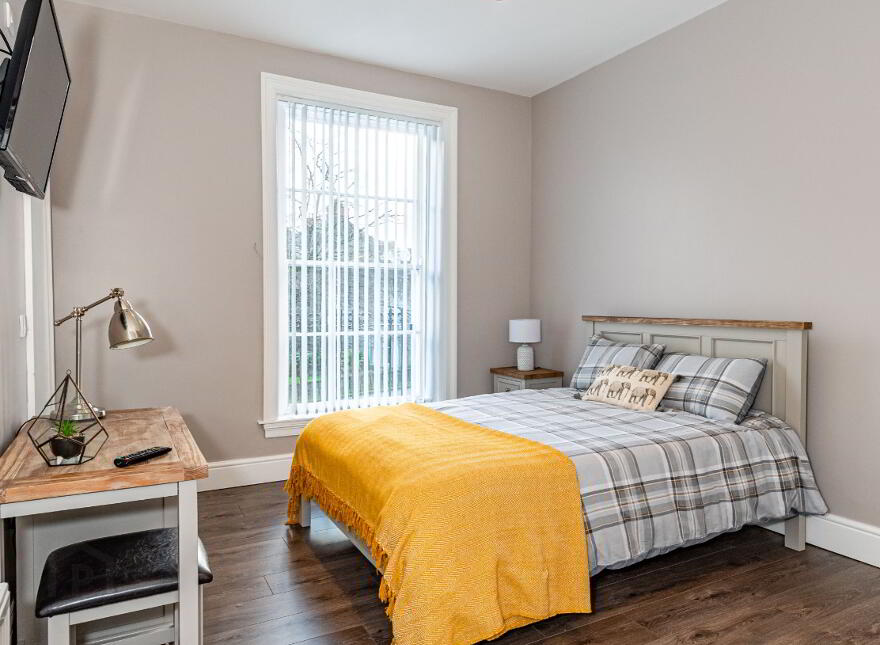 Room To Let, 20 Clarendon Street, Bills Included, Cityside, BT48 7ET