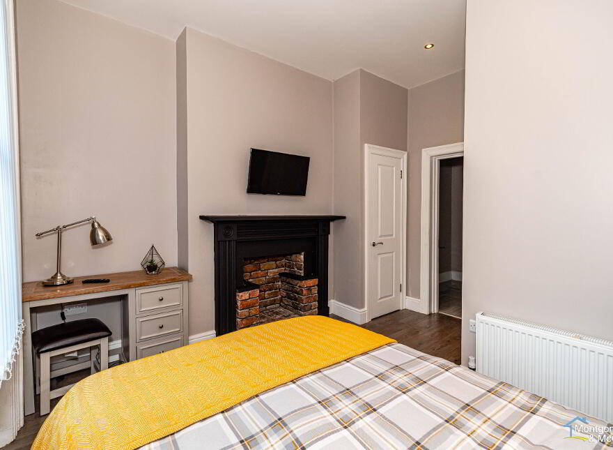 Room To Let, 20 Clarendon Street, Bills Included, Cityside, BT48 7ET